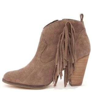 Steve Madden Ponncho Taupe Suede Fringe Ankle Boots